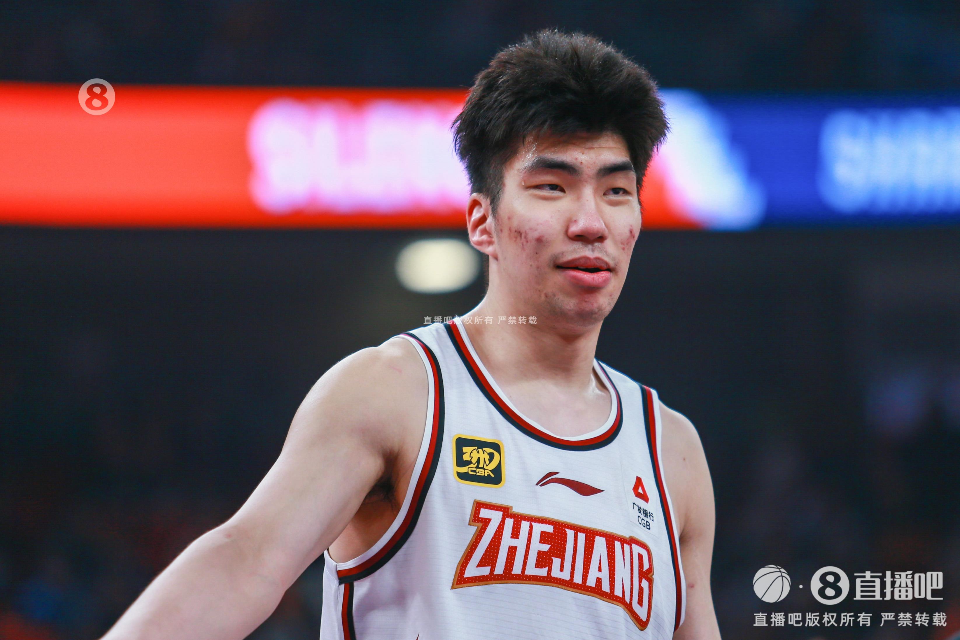 效率極高！余嘉豪8中8貢獻(xiàn)20分7板 罰球5中4